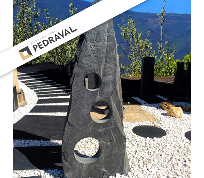 Menhir En Ardoise Noire – Pierre Décorative Unique Pour Jardin Zen, 70 à 90 Cm